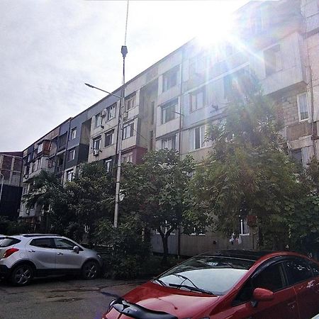 Bright And Cozy Apartment Batumi Exterior photo